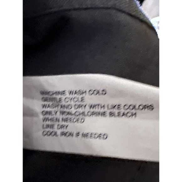 Gap Gray  Jacket with White and Black Lining Inside Of Sleeves Size Medium - Picture 10 of 10